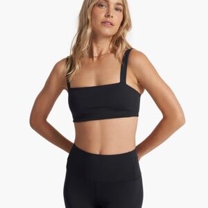 Vuori Evolve Square Neck Bra sz Small